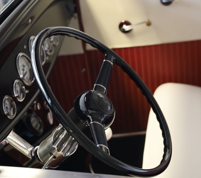 Bonnie the Electric Deuce Coupe — interior